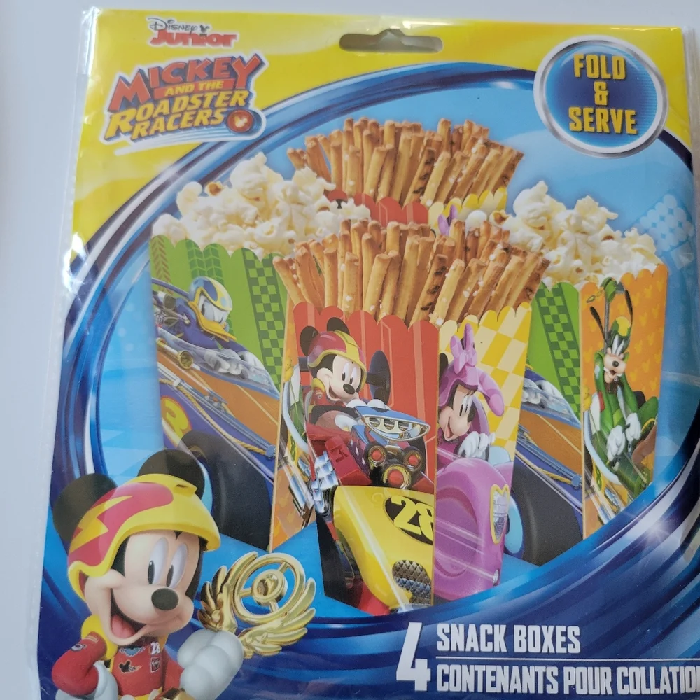 🏖 Mickey Mouse Snack Boxes - Red, Yellow, and Blue